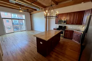 2806 N Oakley Ave, Chicago, IL 60618 - Photo 2