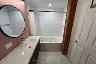 2806 N Oakley Ave, Chicago, IL 60618 - Photo 18