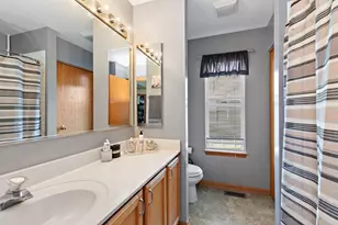 1961 Broadsmore Dr, Algonquin, IL 60102 - Photo 16