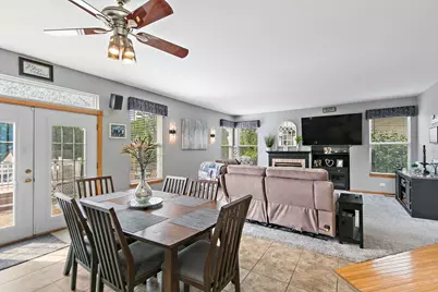 1961 Broadsmore Drive, Algonquin, IL 60102 - Photo 8