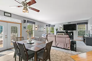 1961 Broadsmore Dr, Algonquin, IL 60102 - Photo 8