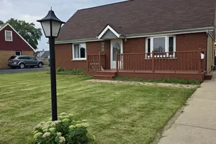 8225 New Castle Ave, Burbank, IL 60459 - Photo 1
