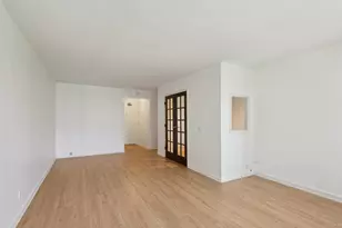 253 E Delaware Pl, Chicago, IL 60611 - Photo 4