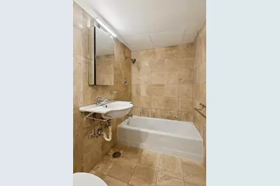 253 E Delaware Place #5E, Chicago, IL 60611 - Photo 8