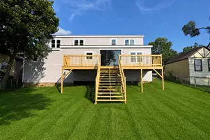 3613 Brierhill Dr, Island Lake, IL 60042 - Photo 2