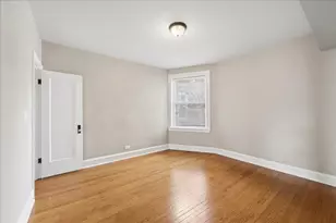 7730 S Essex Ave, Chicago, IL 60649 - Photo 10