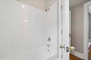 7730 S Essex Ave, Chicago, IL 60649 - Photo 14