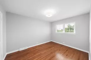 1332 Greenwillow Ln, Glenview, IL 60025 - Photo 12
