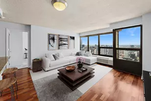 30 E Huron St, Chicago, IL 60611 - Photo 8