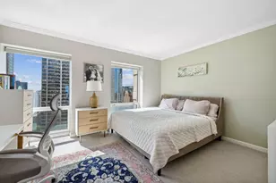100 E Huron St, Chicago, IL 60611 - Photo 16