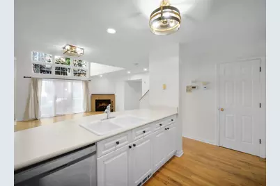 4934 S Cornell Avenue #G, Chicago, IL 60615 - Photo 12