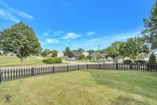 8348 Adbeth Ave, Woodridge, IL 60517 - Photo 42