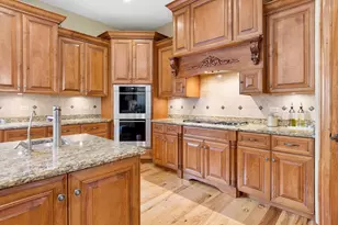 29W280 Hartman Dr, Naperville, IL 60564 - Photo 10