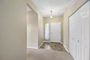 1016 Spring Ct, Darien, IL 60561 - Photo 6