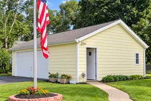 7615 South Dr, Wonder Lake, IL 60097 - Photo 2