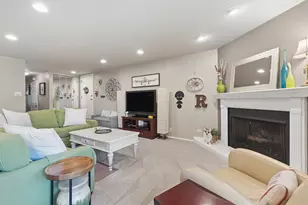 8225 Juniper Ct, Palos Hills, IL 60465 - Photo 4