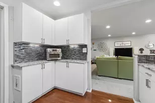 8225 Juniper Ct, Palos Hills, IL 60465 - Photo 10
