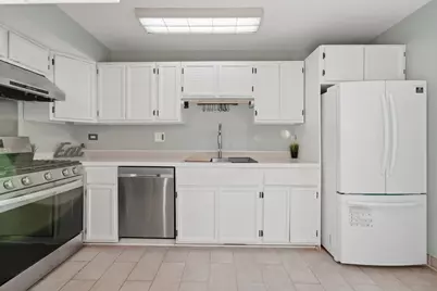 29W434 Hawthorne Lane, Warrenville, IL 60555 - Photo 6