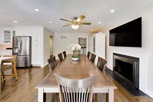 1919 Sunnyside Cir, Northbrook, IL 60062 - Photo 8