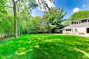 1919 Sunnyside Cir, Northbrook, IL 60062 - Photo 30