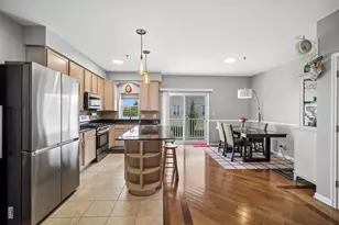 183 N East River Rd, Des Plaines, IL 60016 - Photo 6