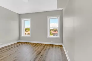 8010 S Phillips Ave, Chicago, IL 60617 - Photo 18