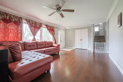 158 W Bradley Street, Des Plaines, IL 60016 - Photo 2