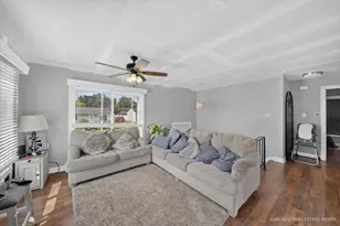 225 Healy Ave, Romeoville, IL 60446 - Photo 6