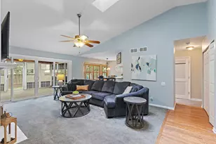 2210 Tahoe Pkwy, Algonquin, IL 60102 - Photo 2