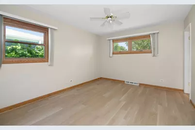 40 Wildwood Road, Elk Grove Village, IL 60007 - Photo 20