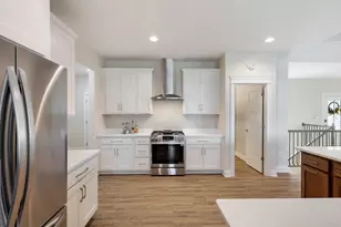 633 Houtz Cir, Elburn, IL 60119 - Photo 12