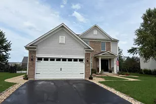 1577 Coral Dr, Yorkville, IL 60560 - Photo 2