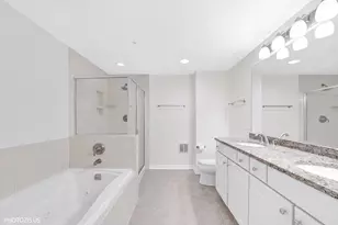 425 Benjamin Dr, Vernon Hills, IL 60061 - Photo 14
