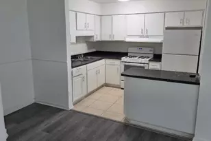 2345 185th Ct, Lansing, IL 60438 - Photo 2