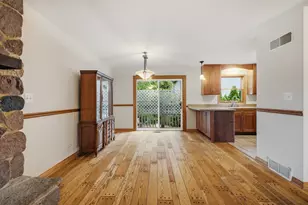 27W440 Central Ave, Warrenville, IL 60555 - Photo 12