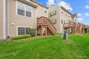 1244 Falcon Ridge Dr, Elgin, IL 60124 - Photo 28