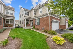 1244 Falcon Ridge Dr, Elgin, IL 60124 - Photo 2