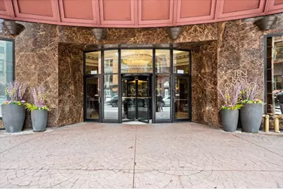 10 E Ontario Street #4602, Chicago, IL 60611 - Photo 2