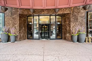 10 E Ontario St, Chicago, IL 60611 - Photo 2