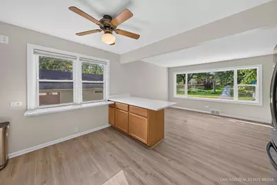 220 Hickory Nut Grove Lane, Cary, IL 60013 - Photo 20