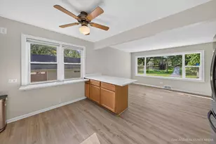 220 Hickory Nut Grove Ln, Cary, IL 60013 - Photo 20