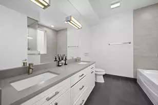 2301 W Wolfram St, Chicago, IL 60618 - Photo 14