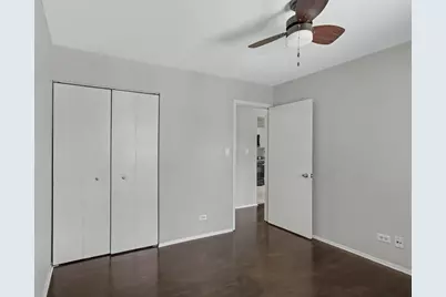 495 Harrison Court, Vernon Hills, IL 60061 - Photo 10
