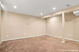 5112 W Greenbrier Dr, McHenry, IL 60050 - Photo 24