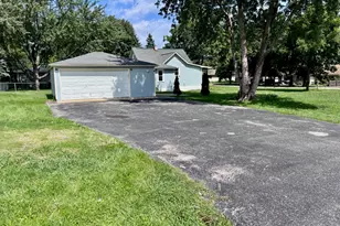39330 N Emmaus Ave, Beach Park, IL 60087 - Photo 32