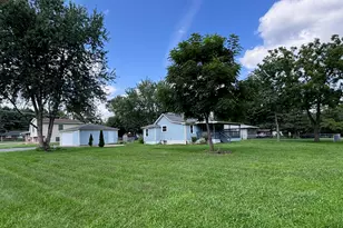 39330 N Emmaus Ave, Beach Park, IL 60087 - Photo 36