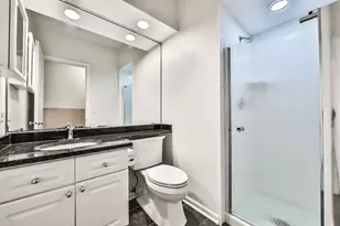 3230 N Seminary Ave, Chicago, IL 60657 - Photo 10