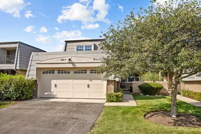 642 Burgundy Court #F, Elk Grove Village, IL 60007 - Photo 1