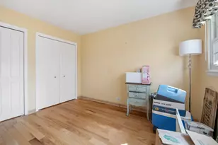 642 Burgundy Ct, Elk Grove Village, IL 60007 - Photo 10