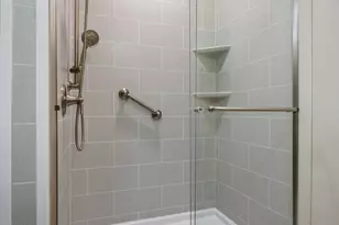 642 Burgundy Ct, Elk Grove Village, IL 60007 - Photo 18